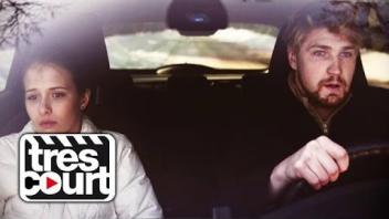 Start the engine and reverse - Tres Court