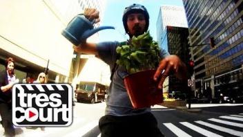 The man who Lived on his bike - Tres Court